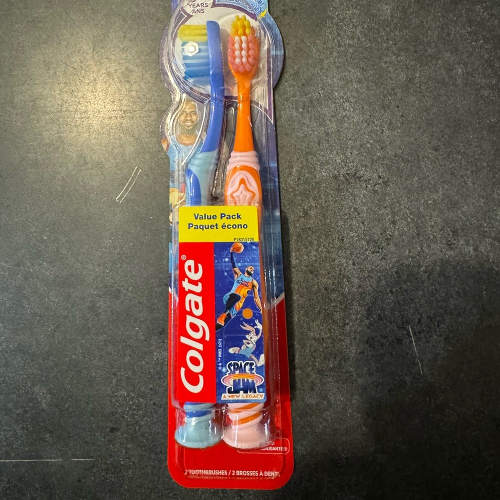 2 pk kids toothbrushes